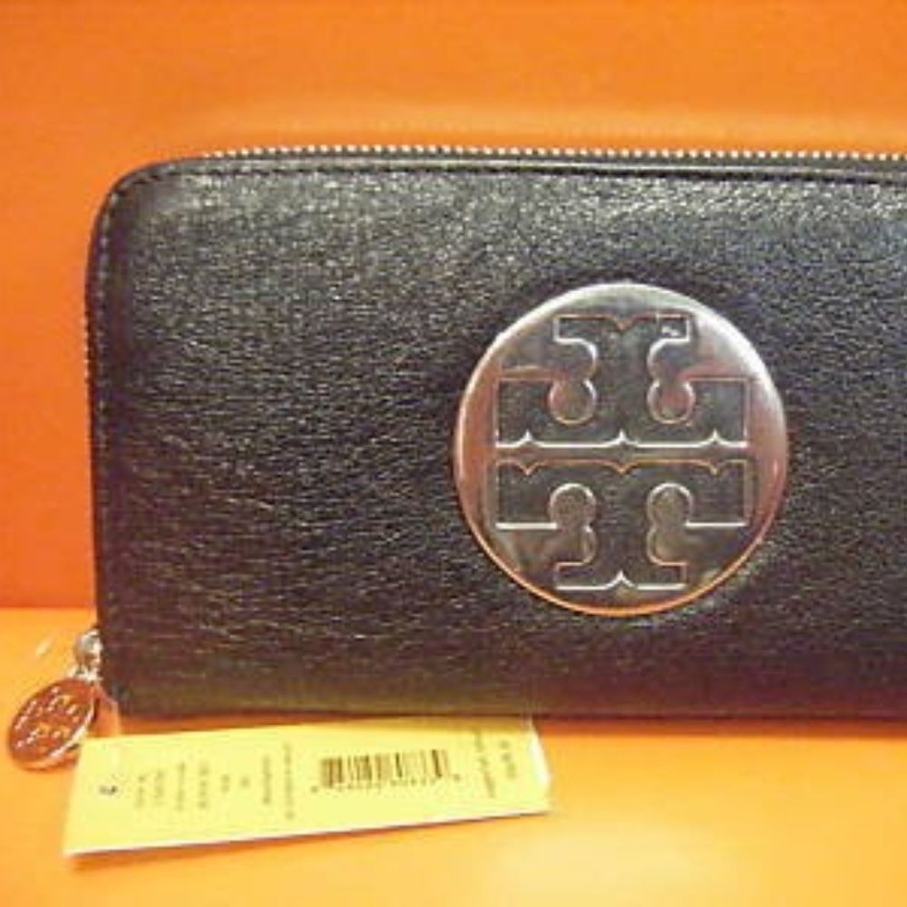 Tory Burch Zip Continental Wallet Clutch